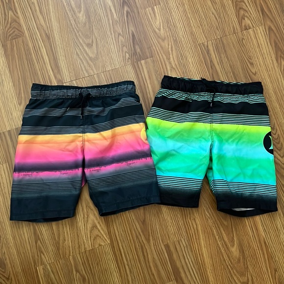 Hurley Other - (2) 5/6 Hurley Swim shorts